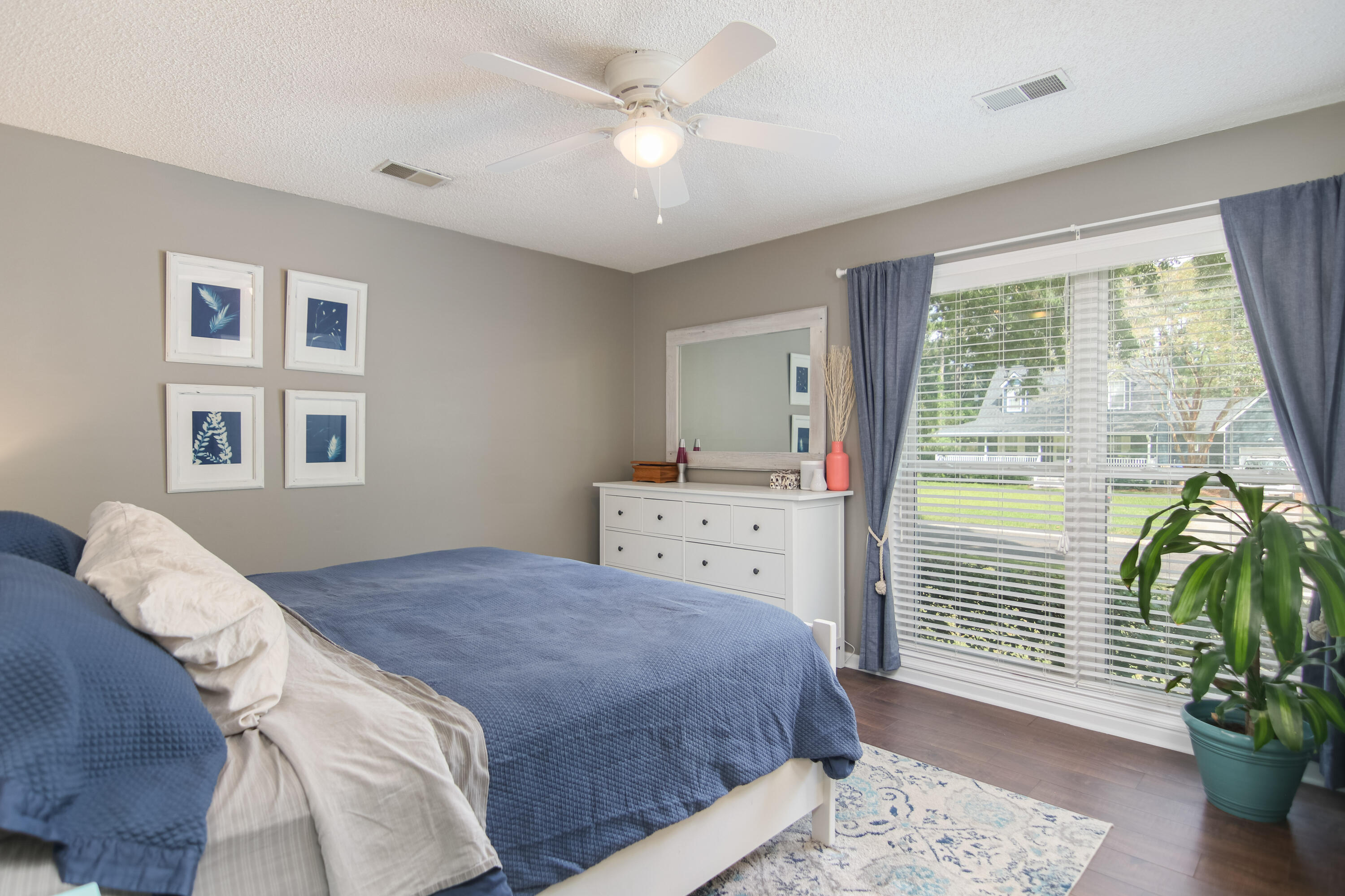 1754 Nantahala Boulevard