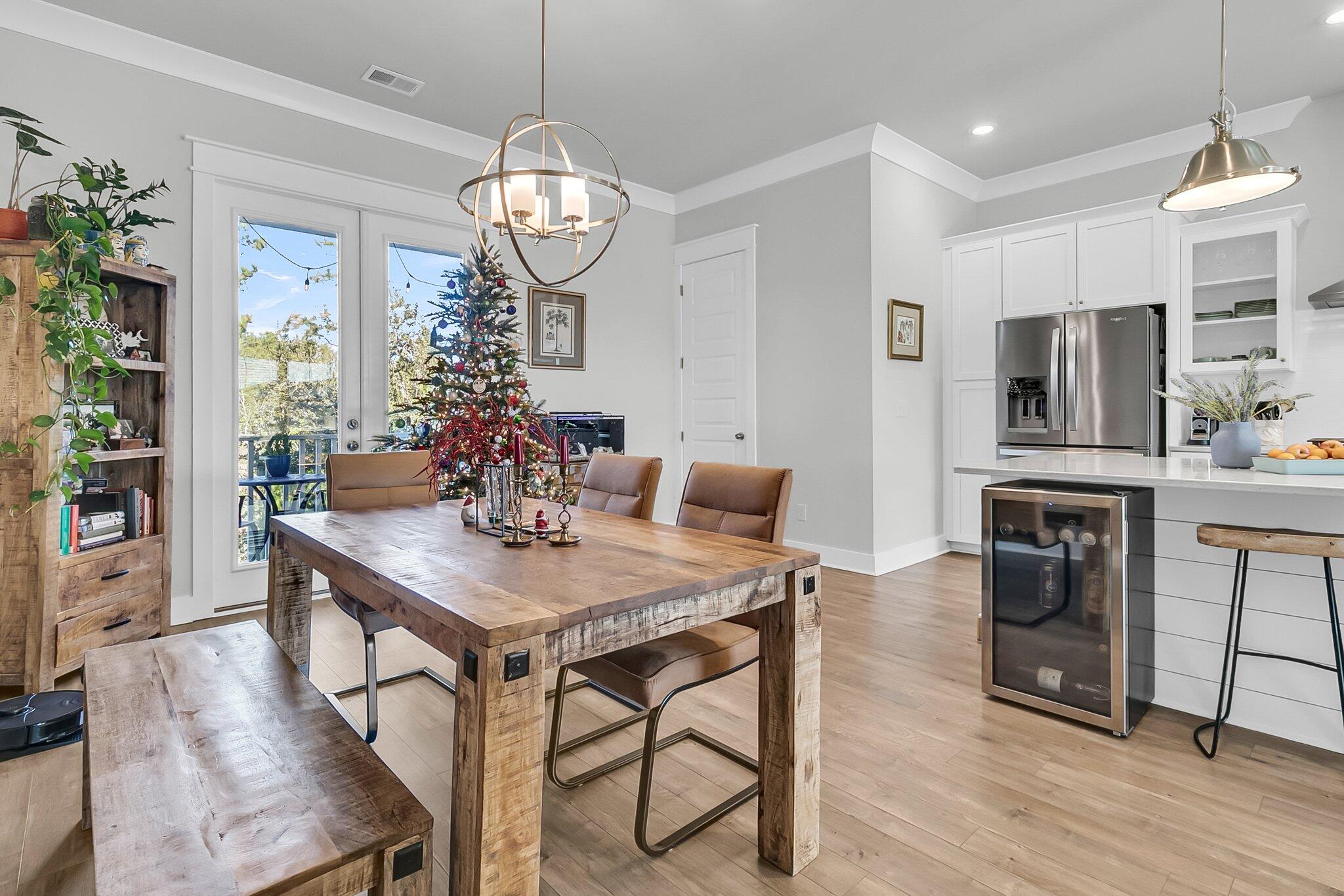 814 Kings Oak Court # 2