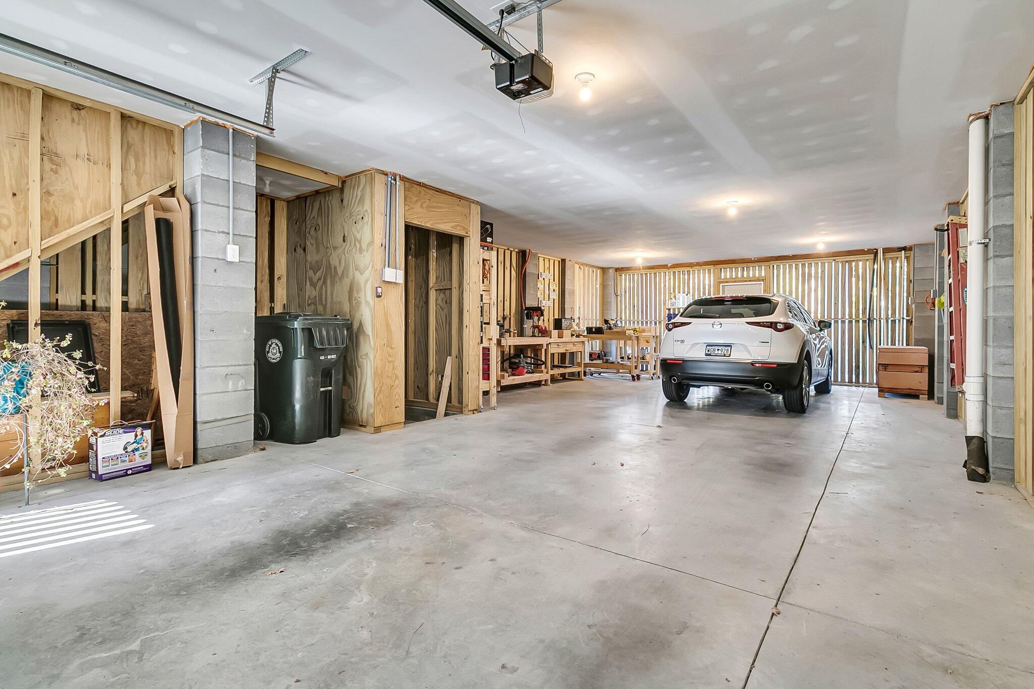 814 Kings Oak Court # 2