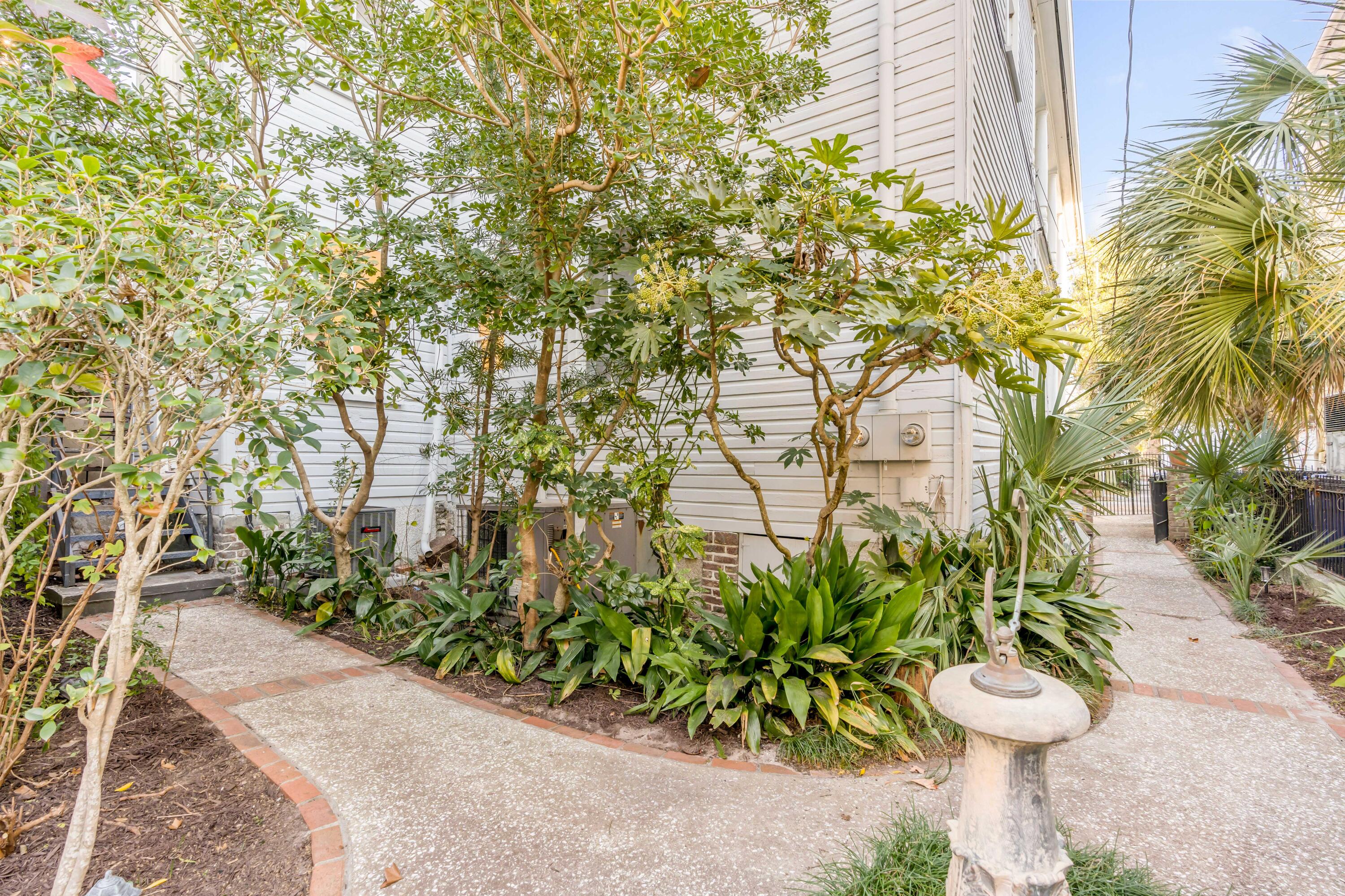 86 Beaufain Street # A