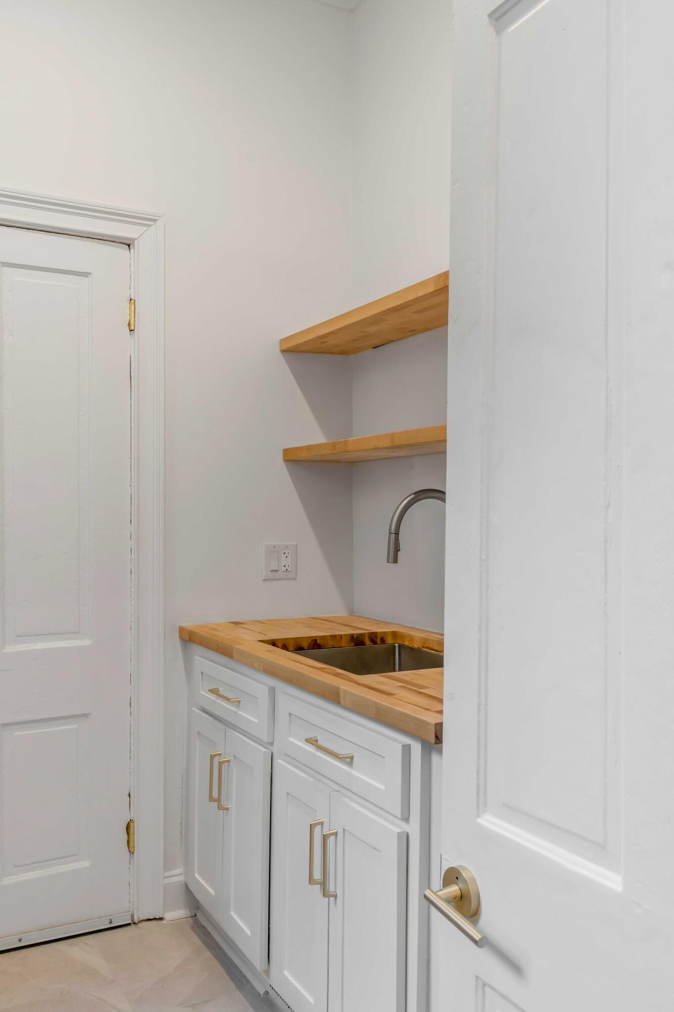 86 Beaufain Street # A