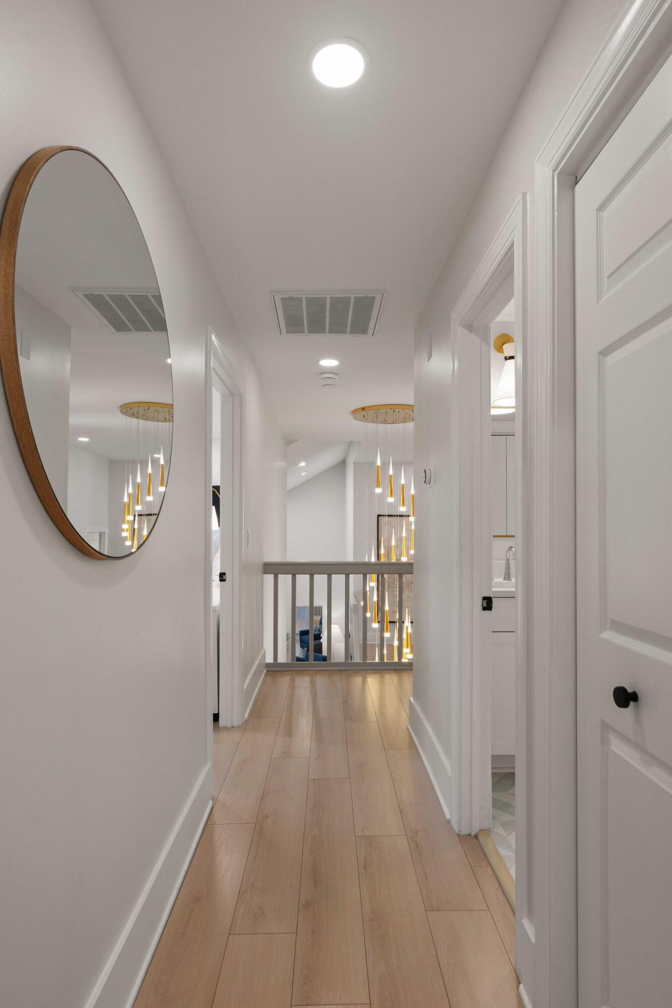 16 Edgewater Alley