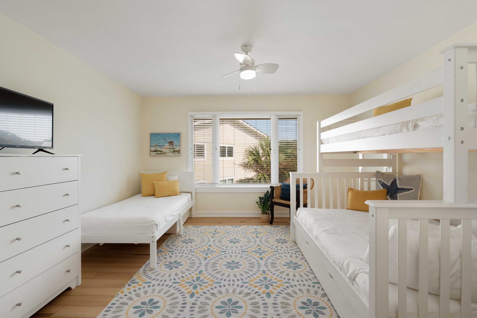 2 Seagrove Lane # D