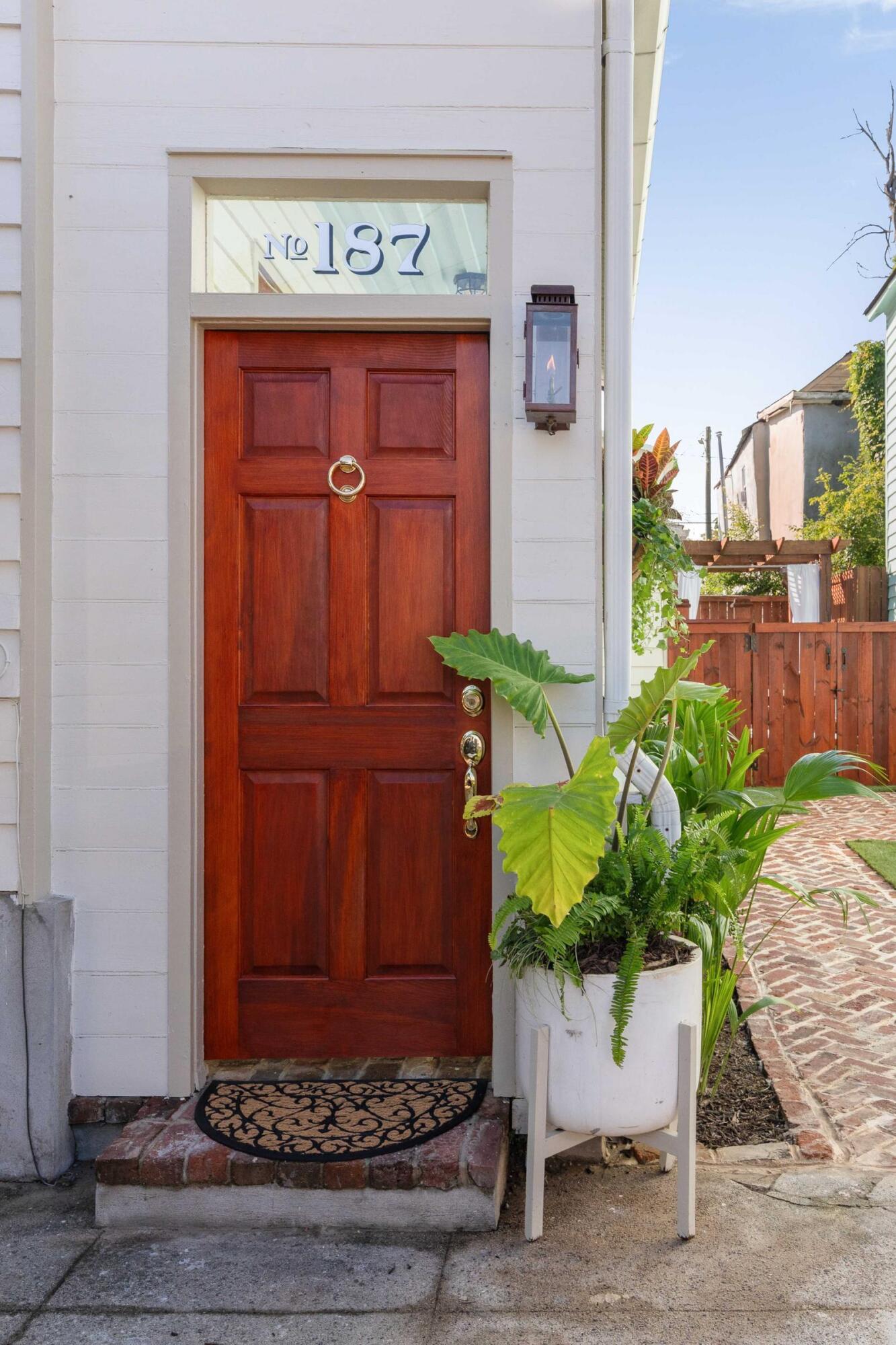187 Line Street