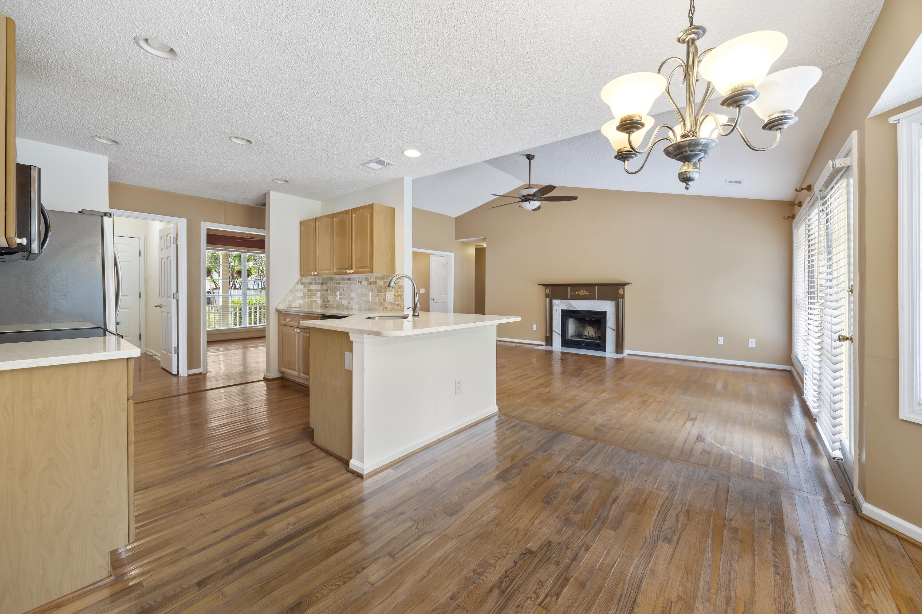 751 Woodland Pointe Place