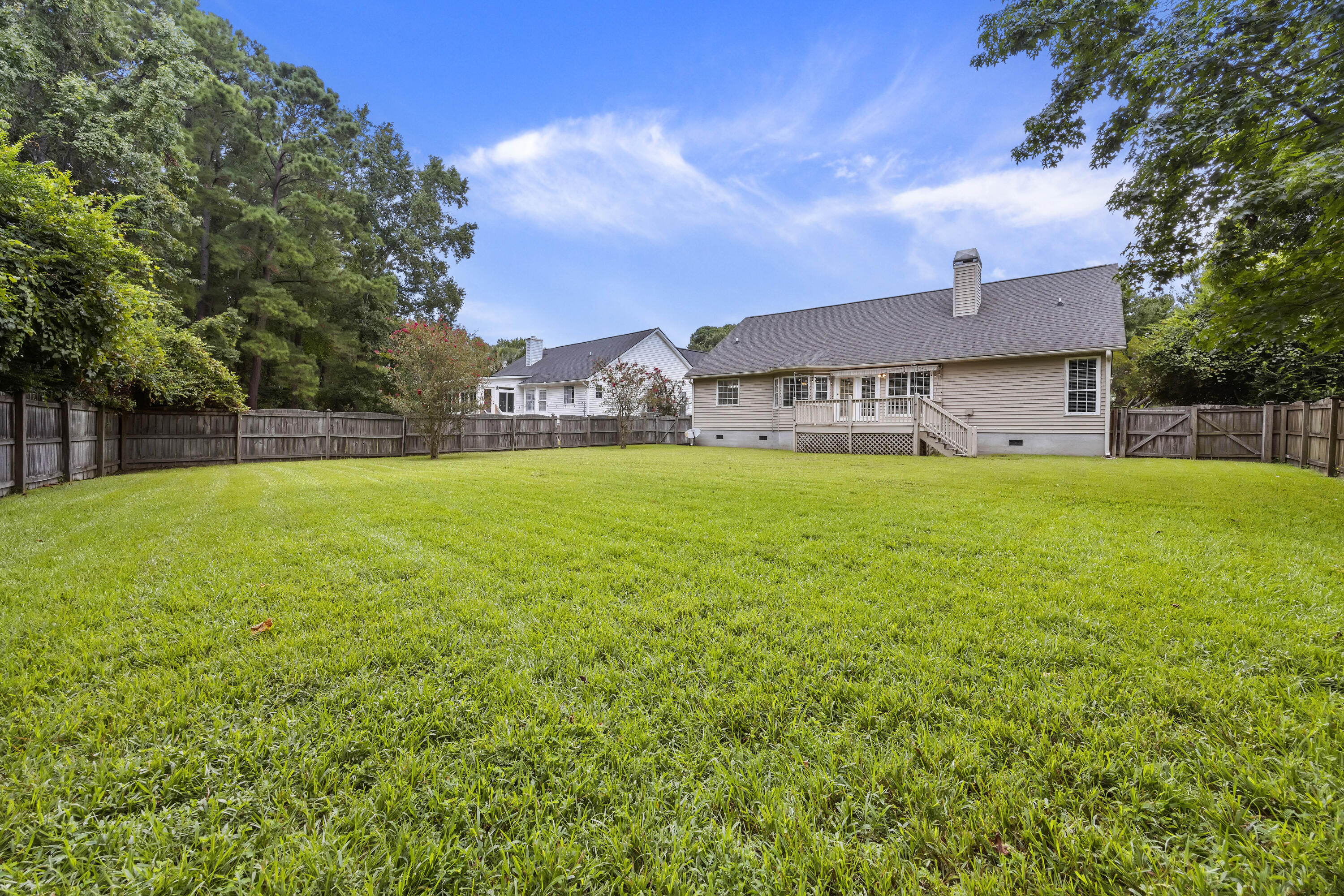 751 Woodland Pointe Place