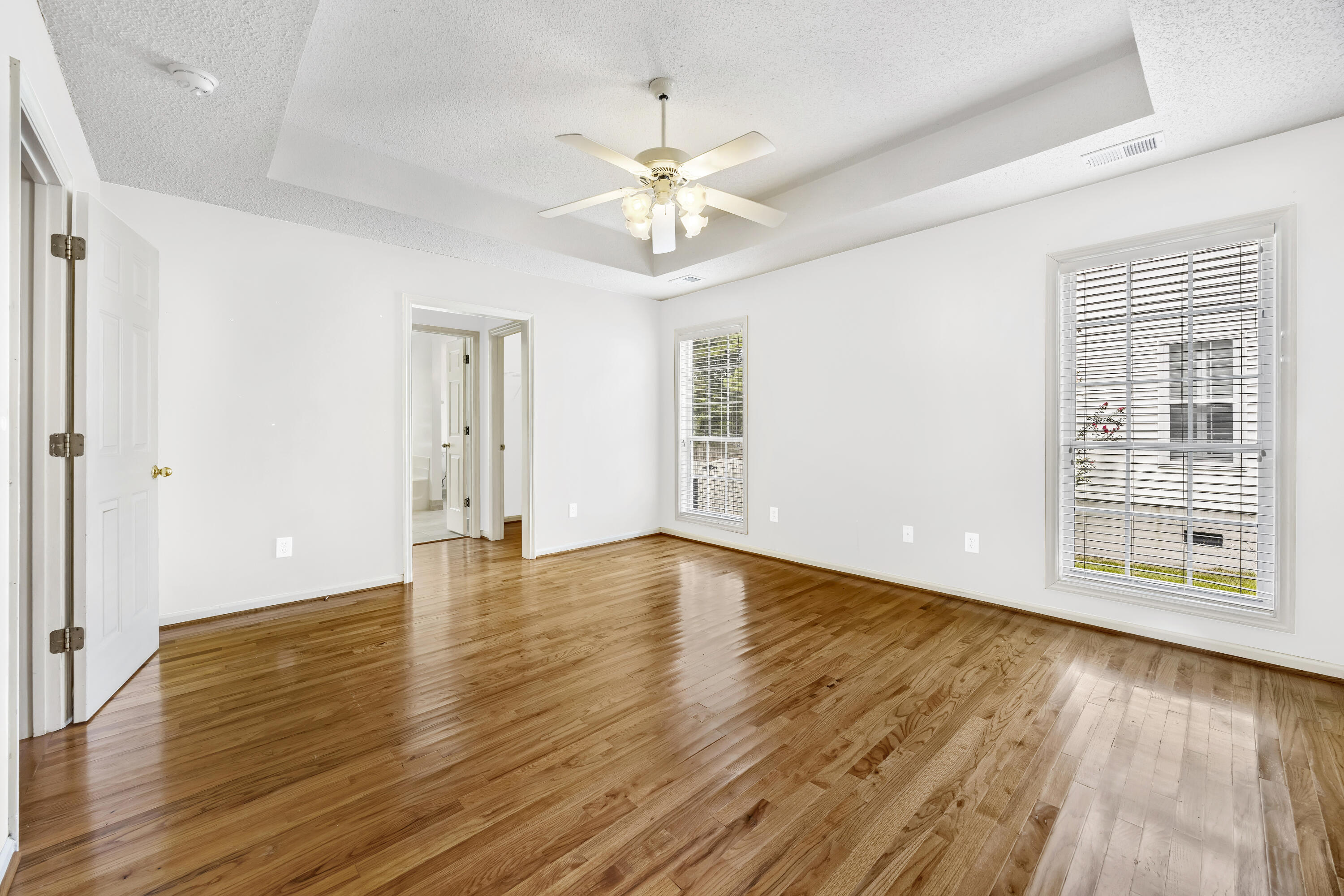 751 Woodland Pointe Place