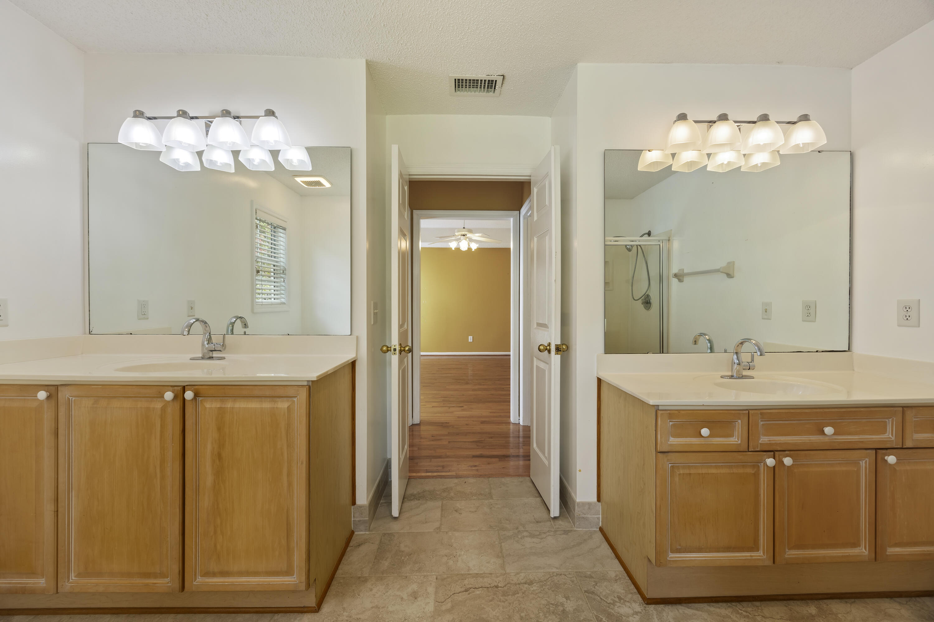 751 Woodland Pointe Place