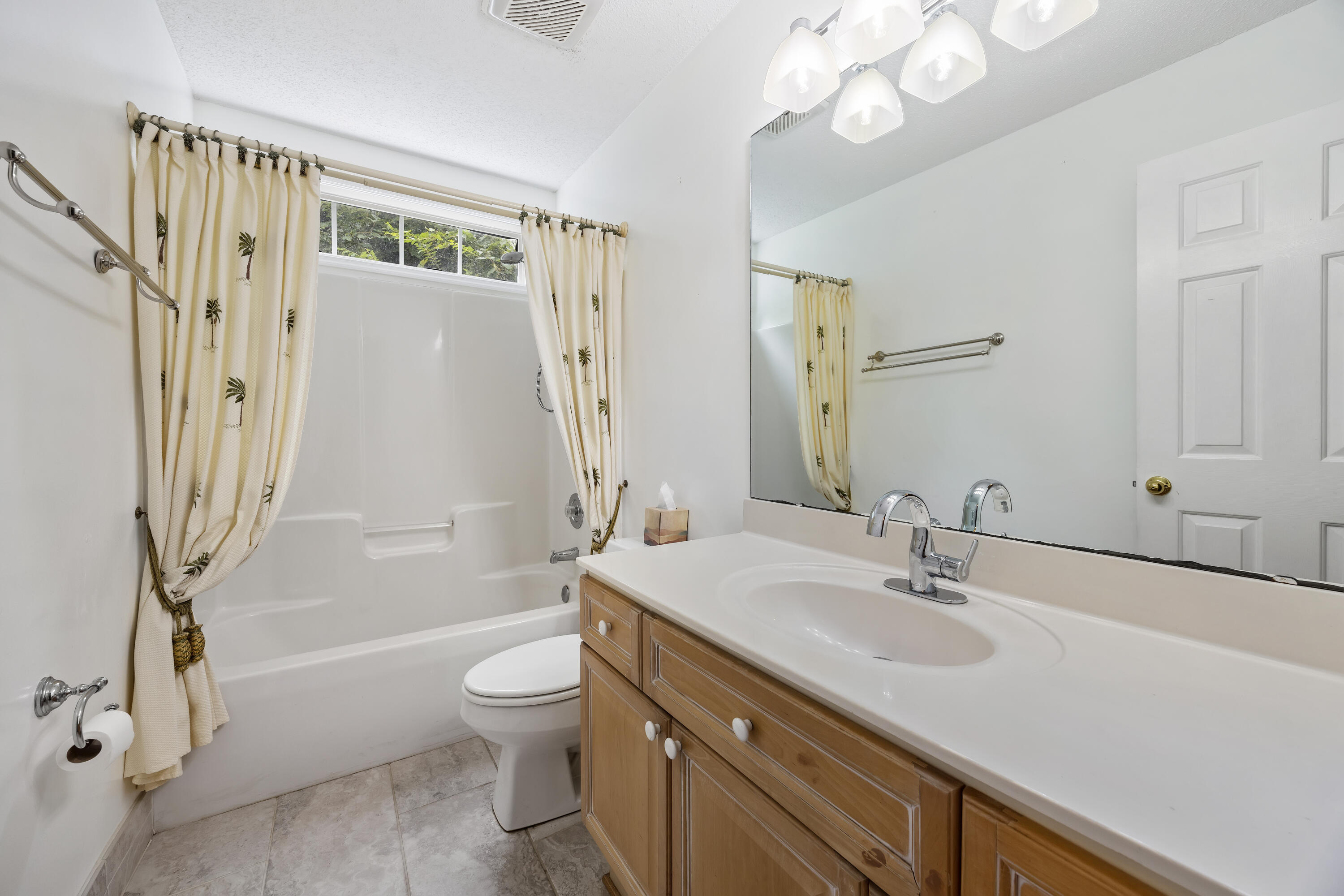 751 Woodland Pointe Place