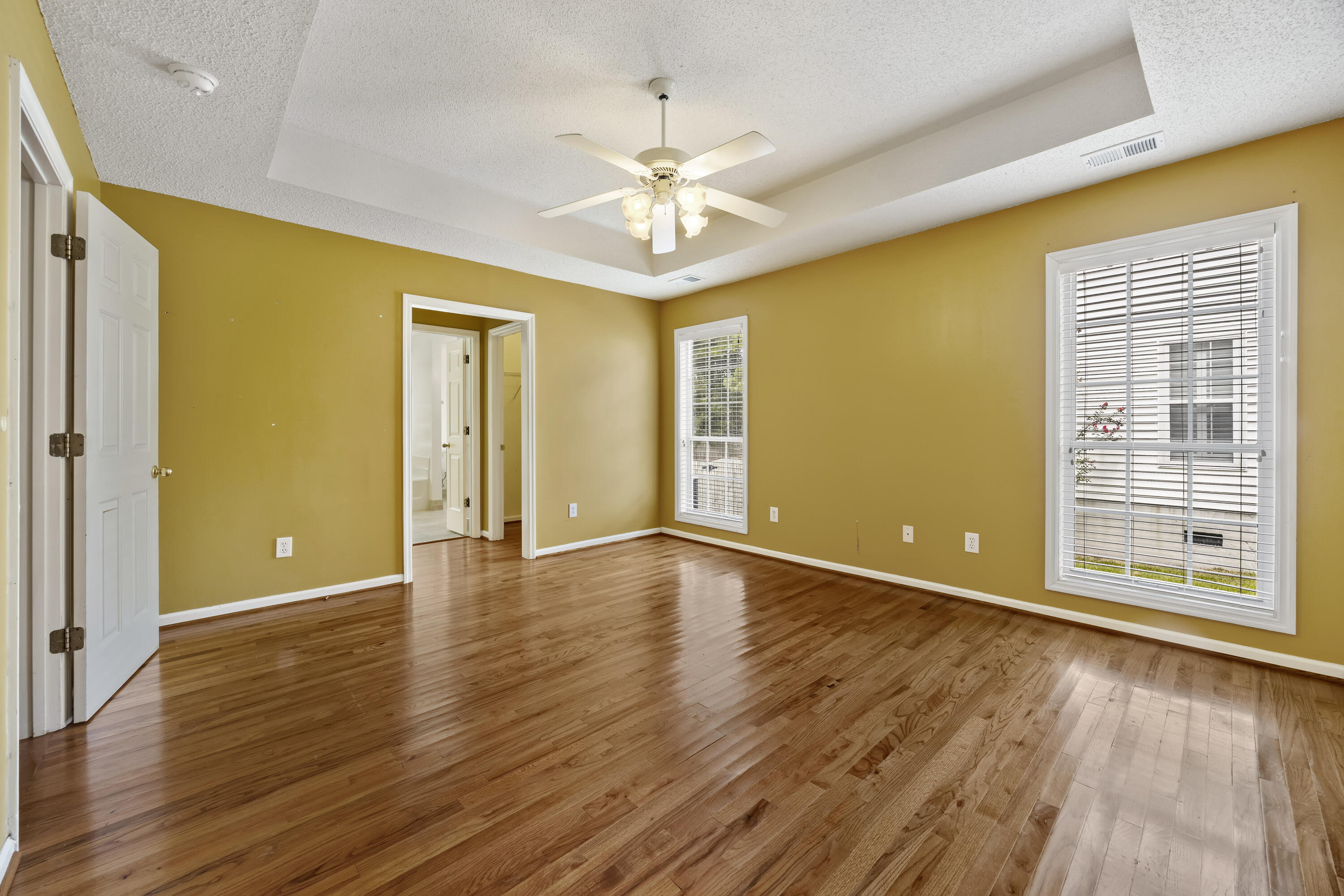 751 Woodland Pointe Place