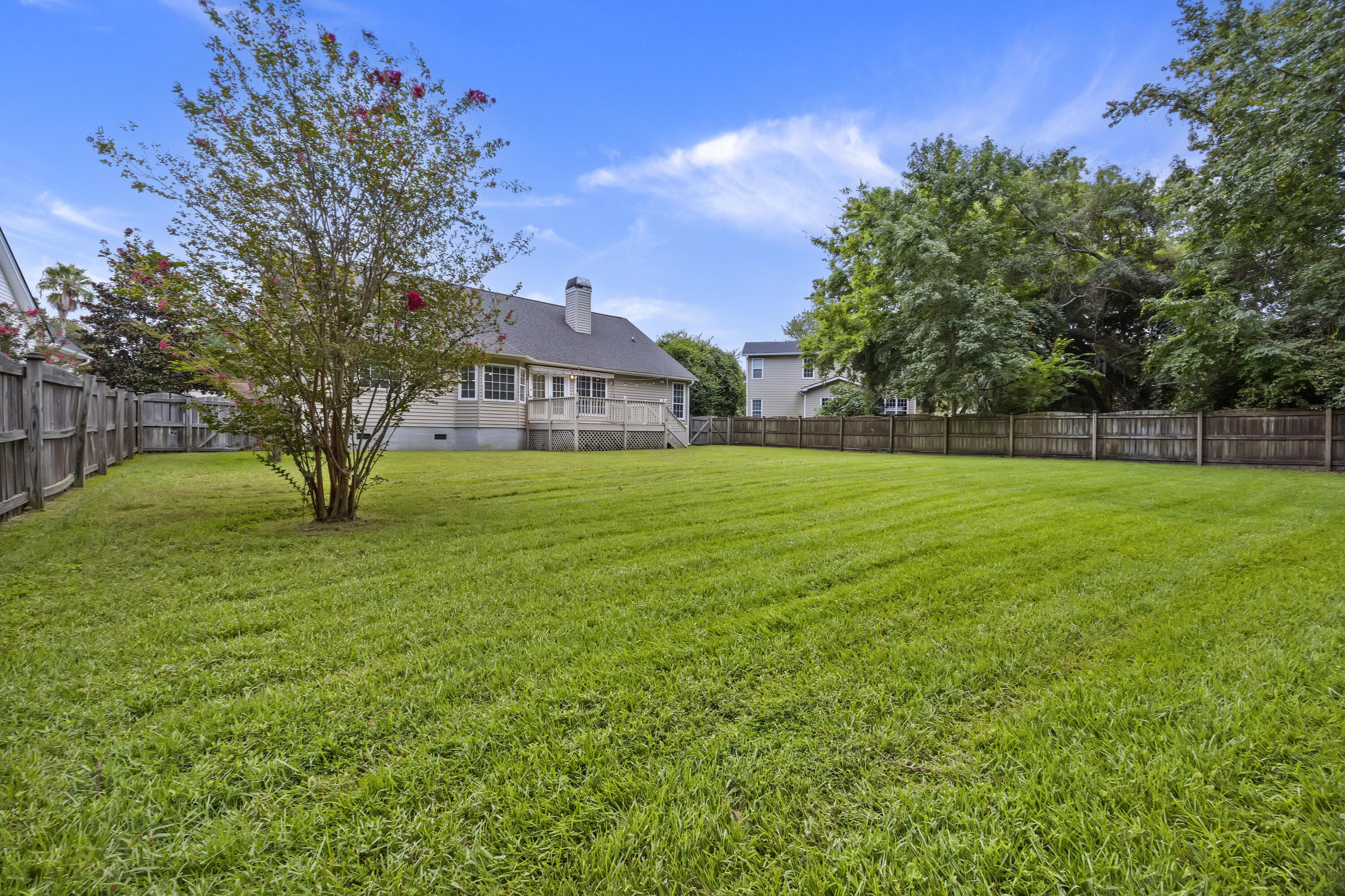 751 Woodland Pointe Place