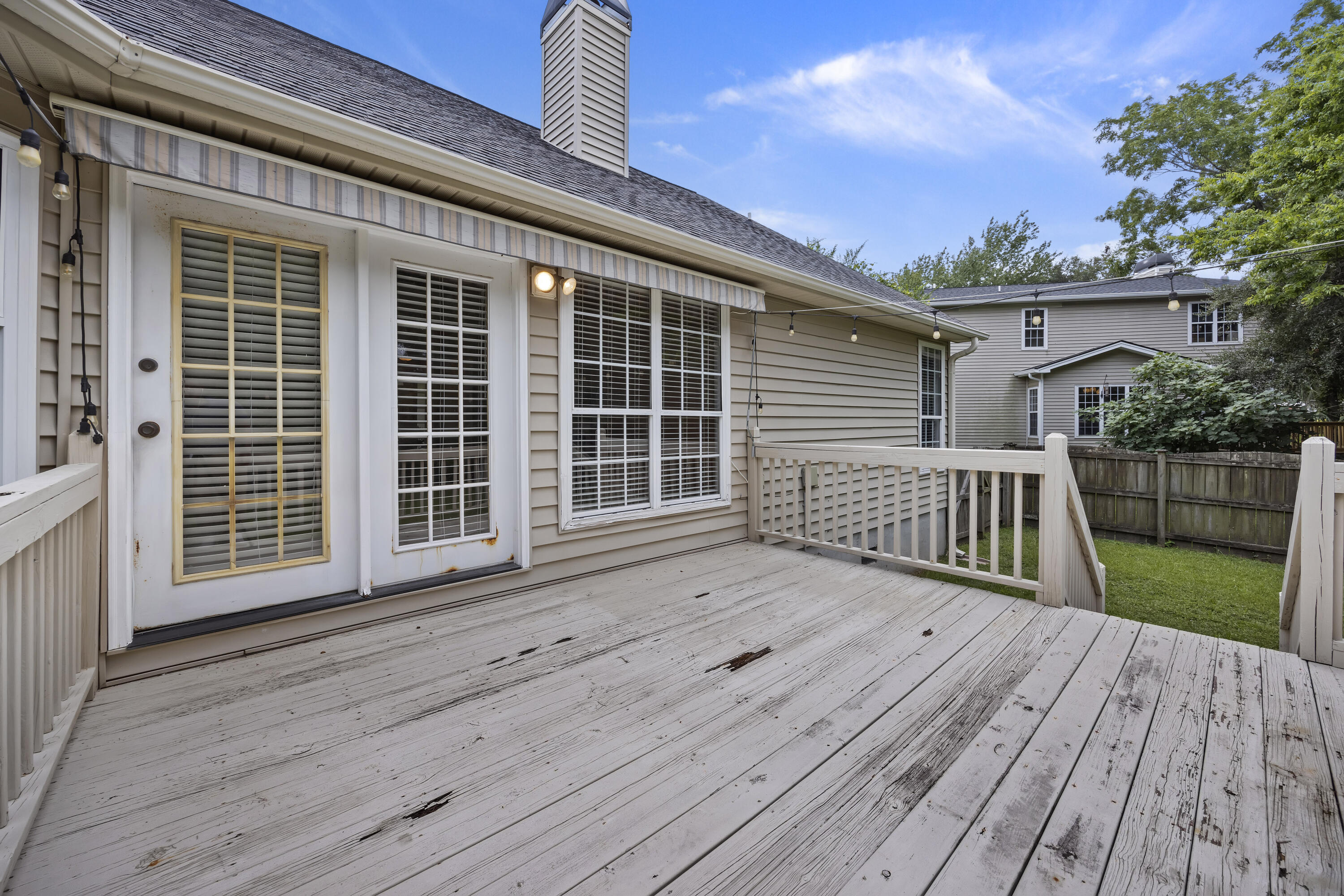 751 Woodland Pointe Place