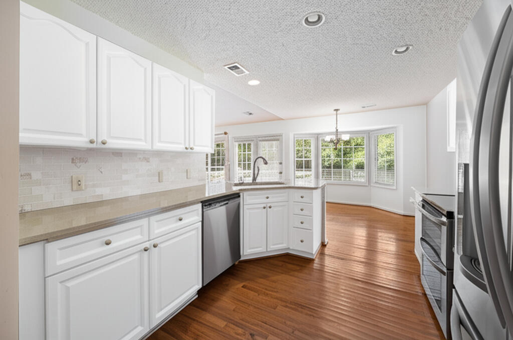 751 Woodland Pointe Place