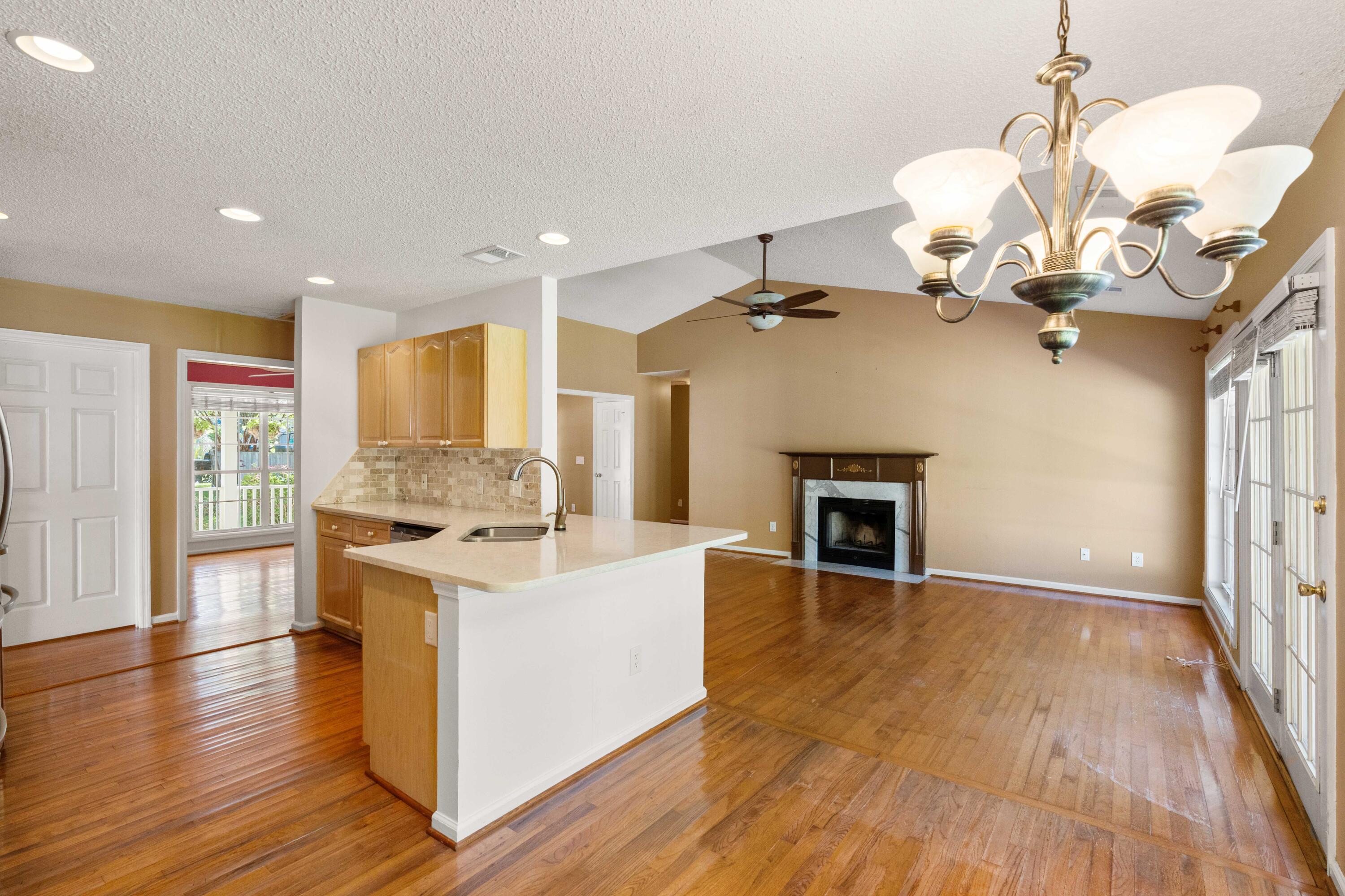 751 Woodland Pointe Place