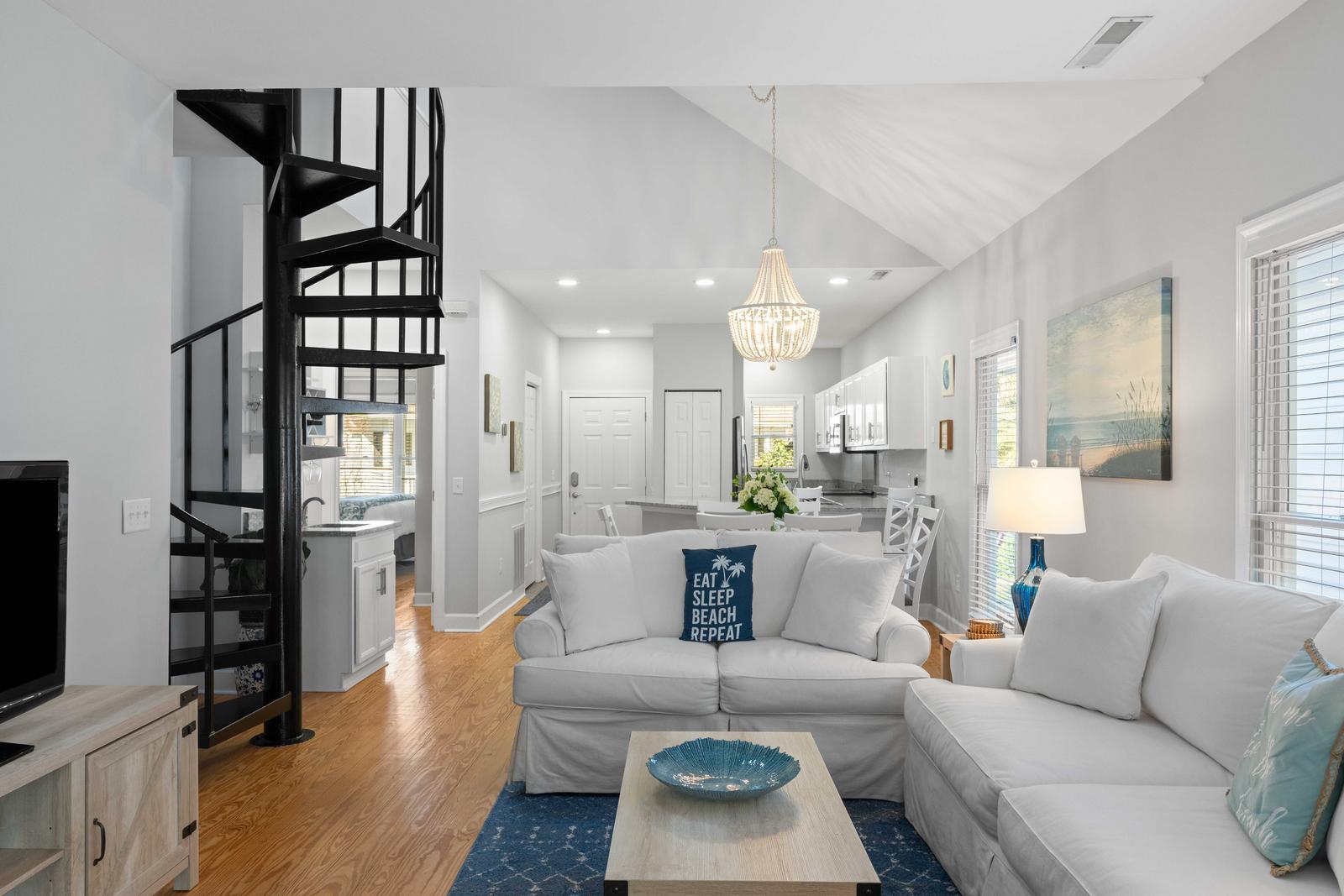 10 Links Clubhouse Court