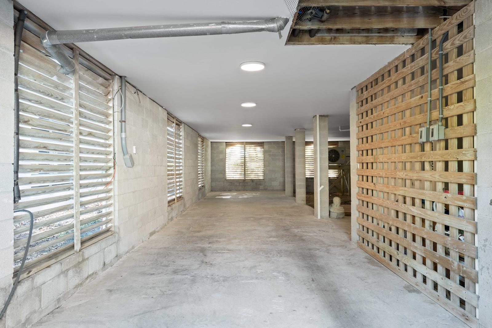 10 Links Clubhouse Court