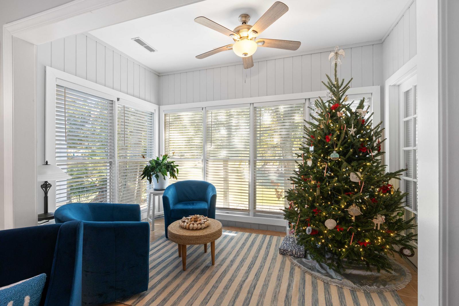 10 Links Clubhouse Court