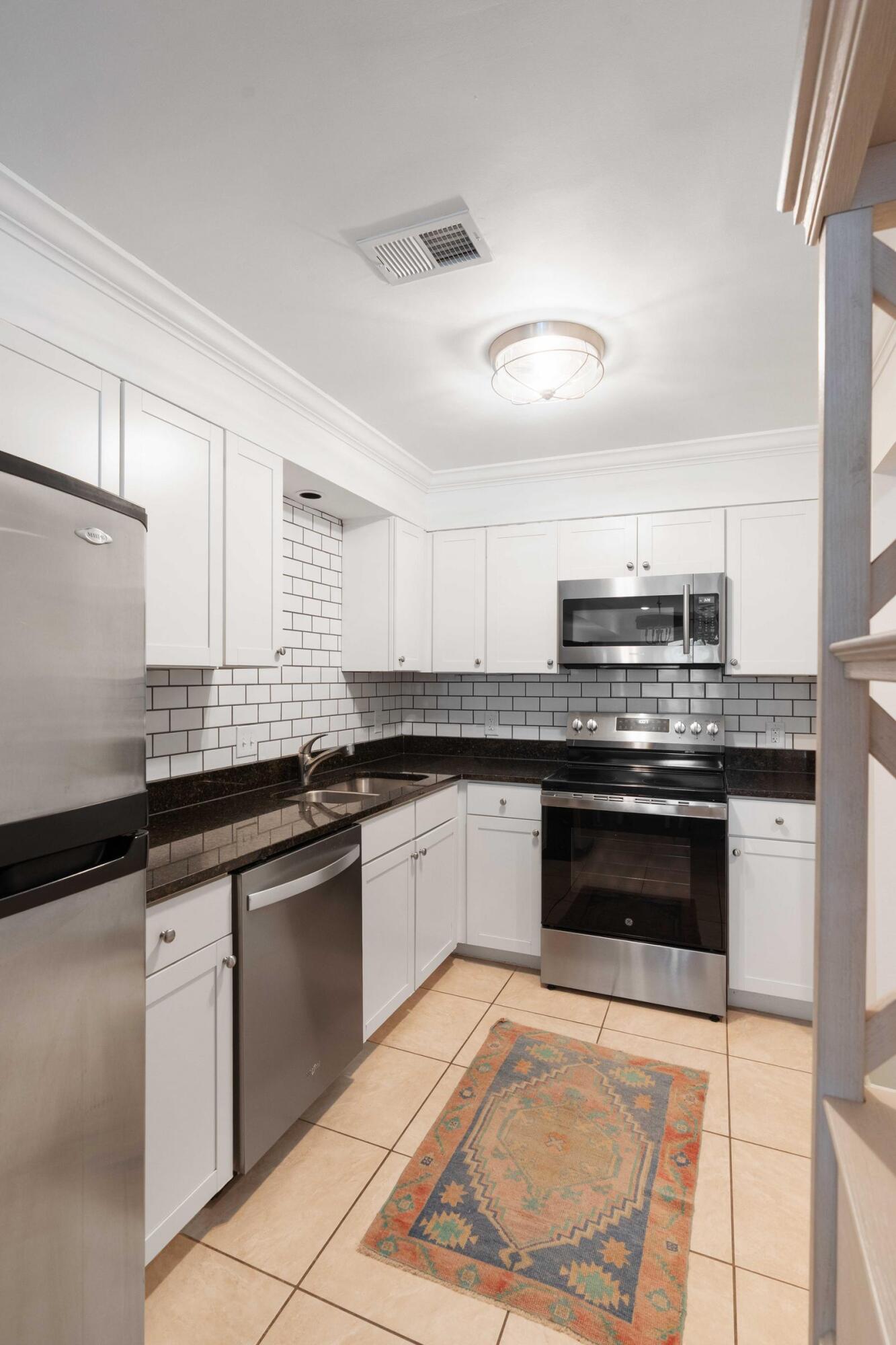 7000 Palmetto Drive # 6d