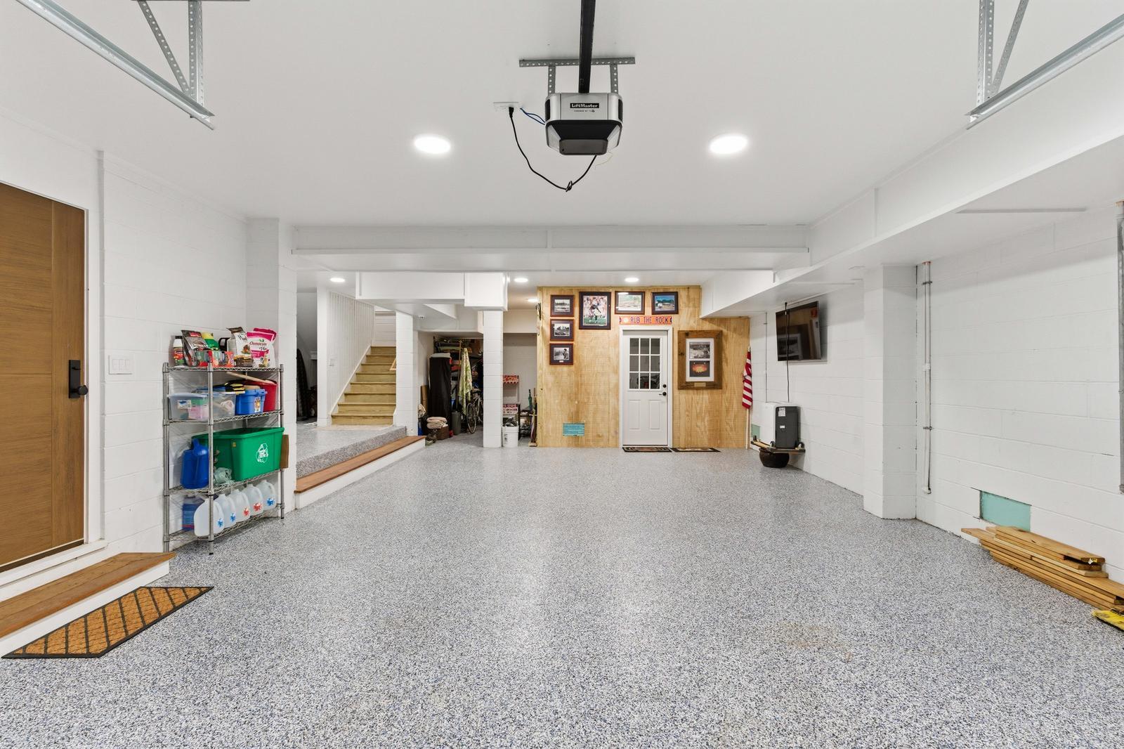 125 Charleston Boulevard