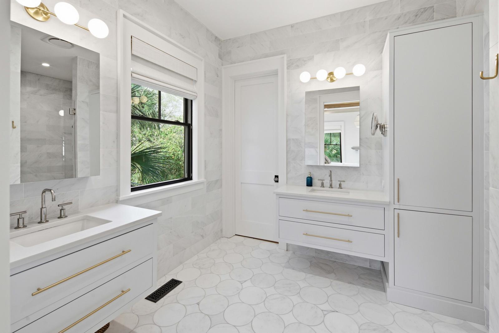 125 Charleston Boulevard