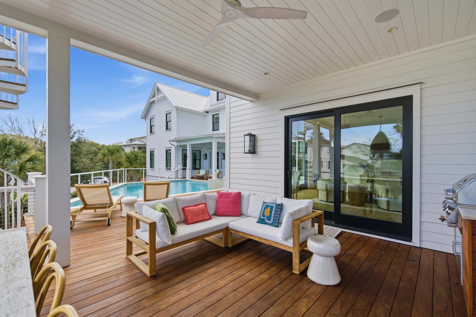 125 Charleston Boulevard