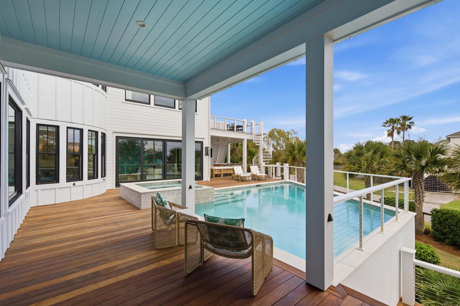 125 Charleston Boulevard