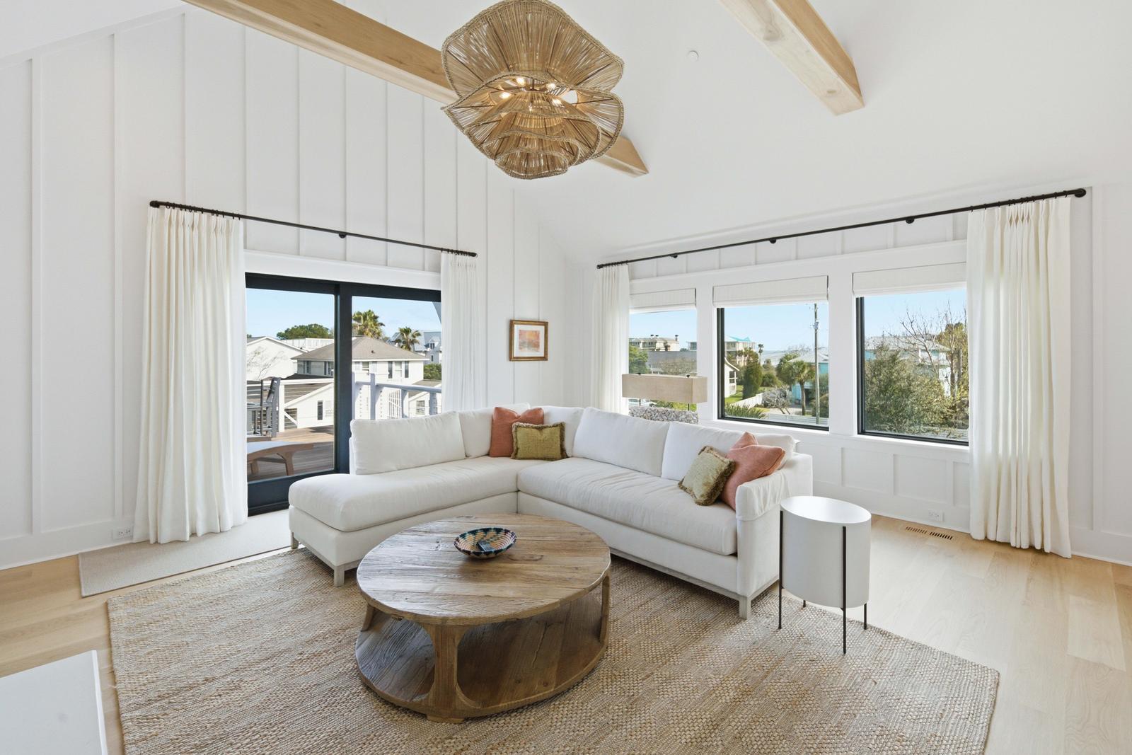 125 Charleston Boulevard