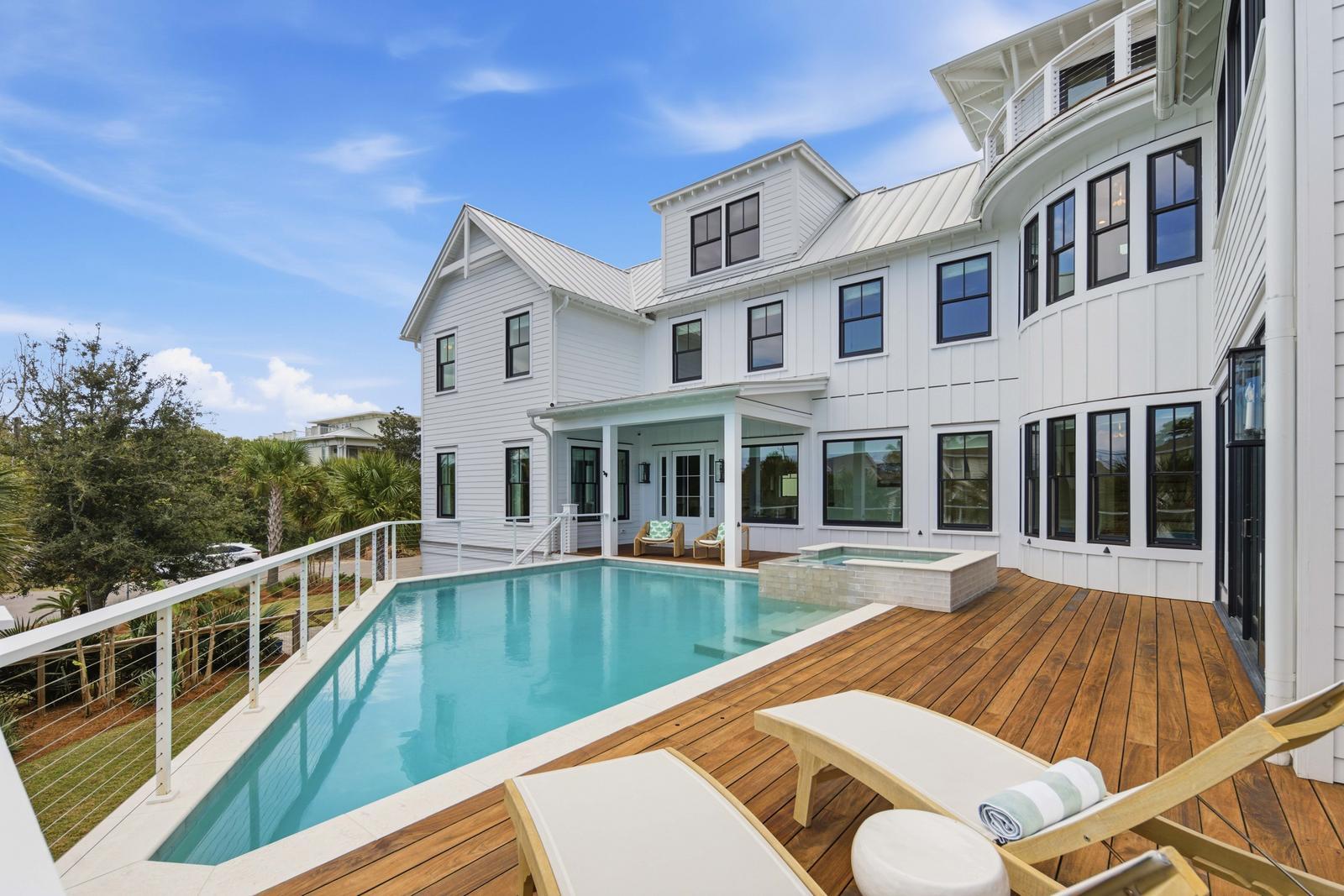 125 Charleston Boulevard