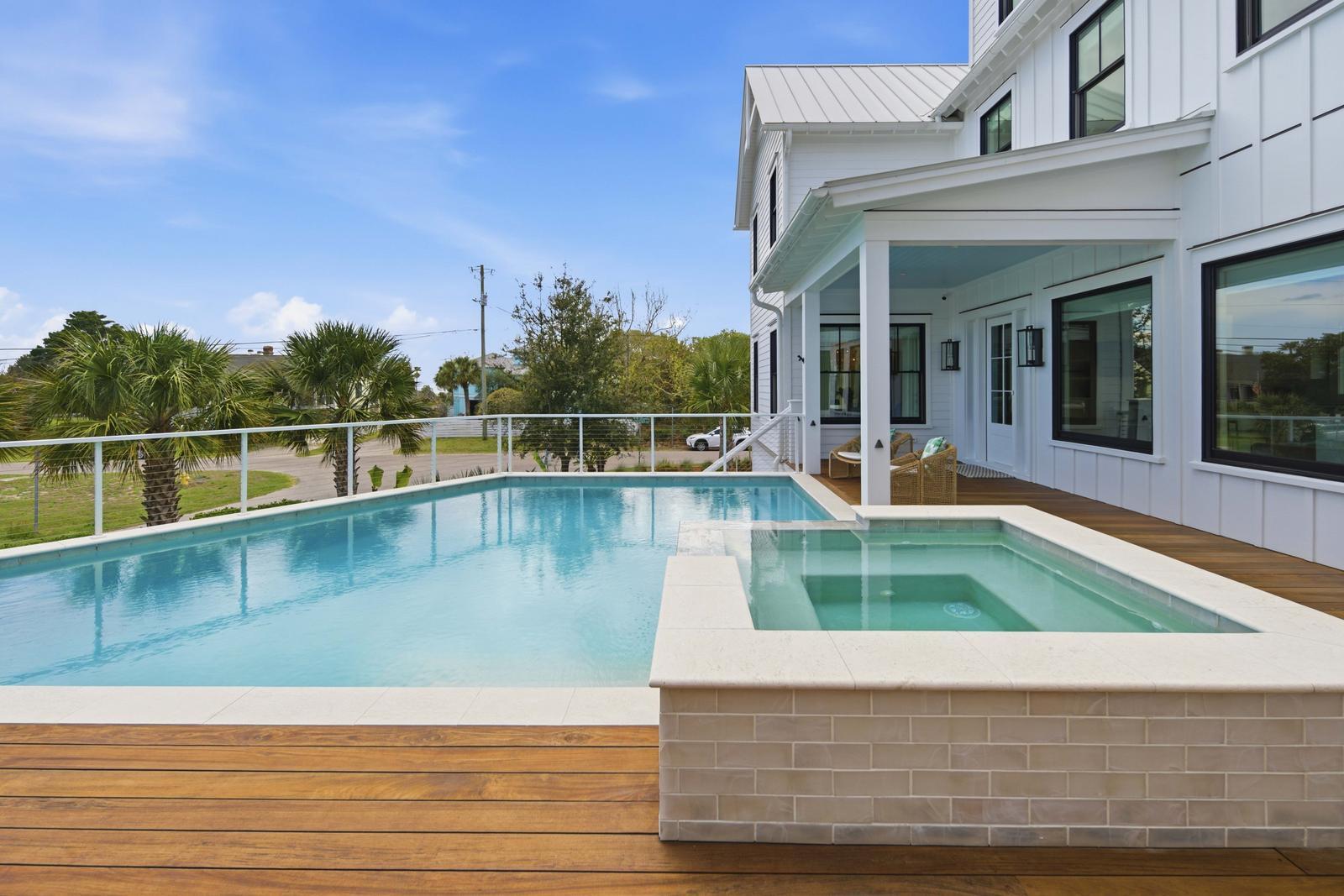 125 Charleston Boulevard