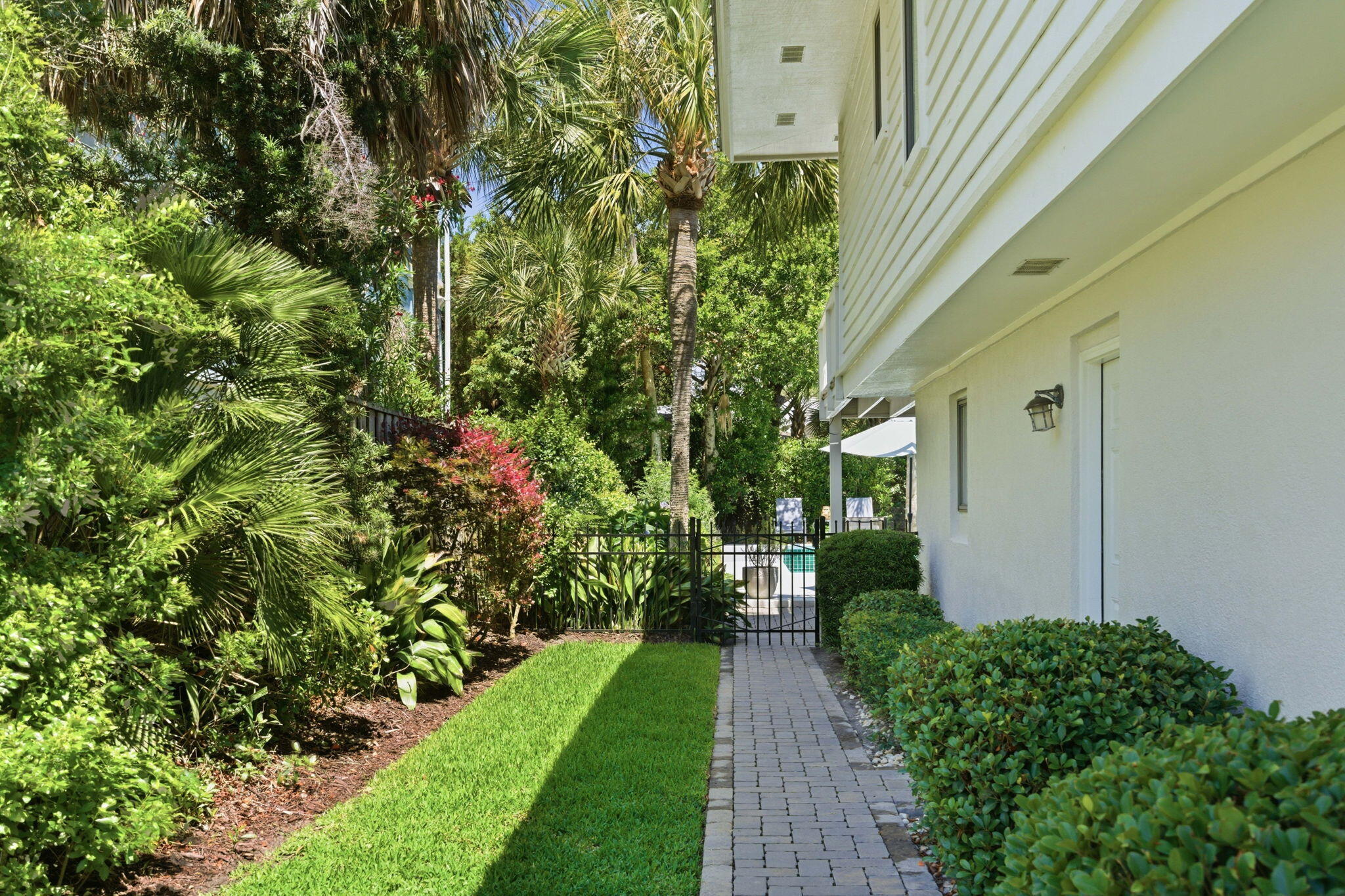 621 Ocean Boulevard