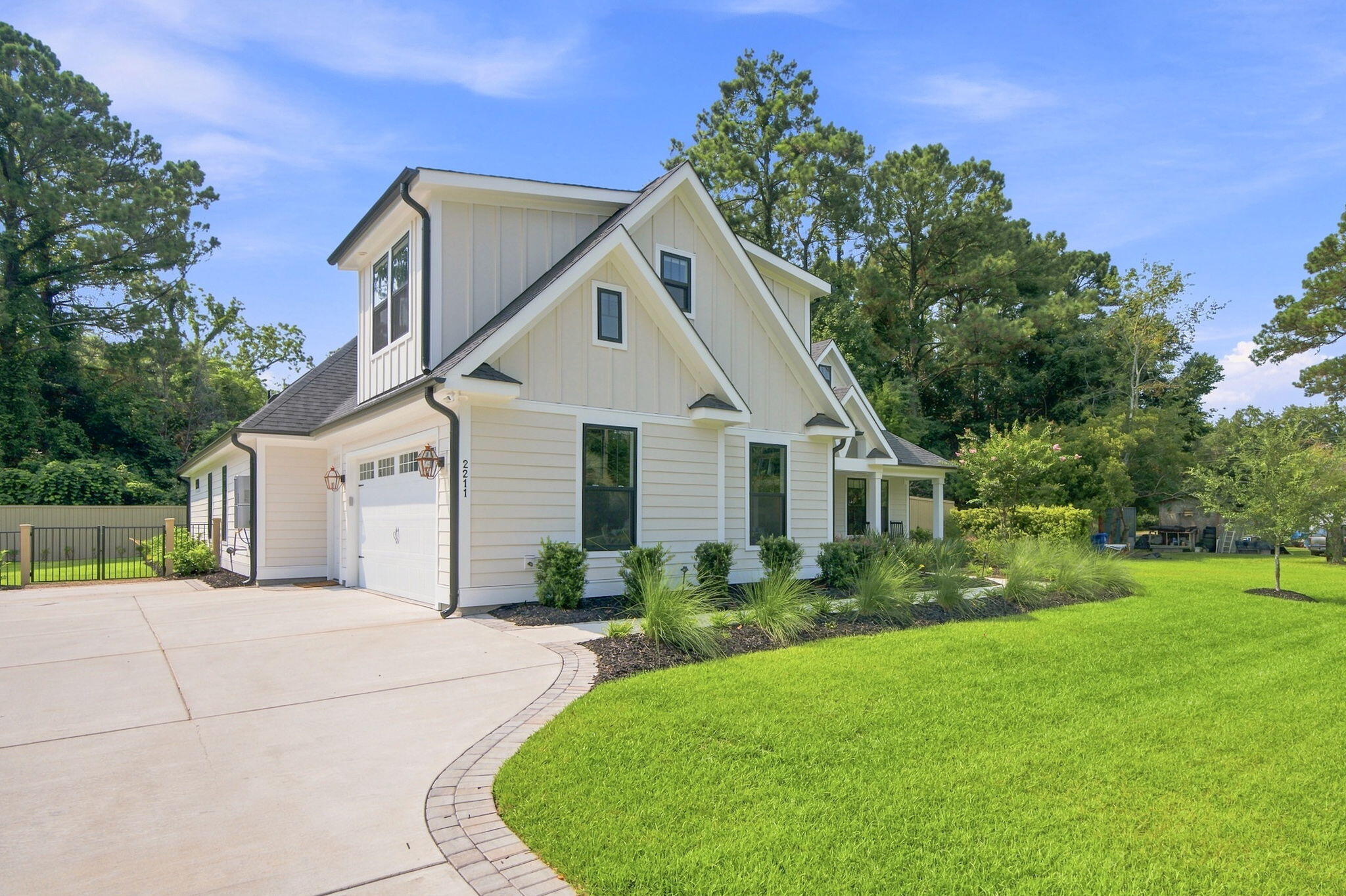 2211 Sally Gaillard Lane