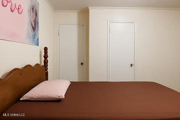 2914 Oak Forest Drive