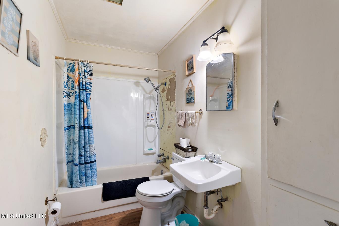 2914 Oak Forest Drive