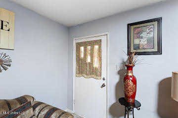 2914 Oak Forest Drive