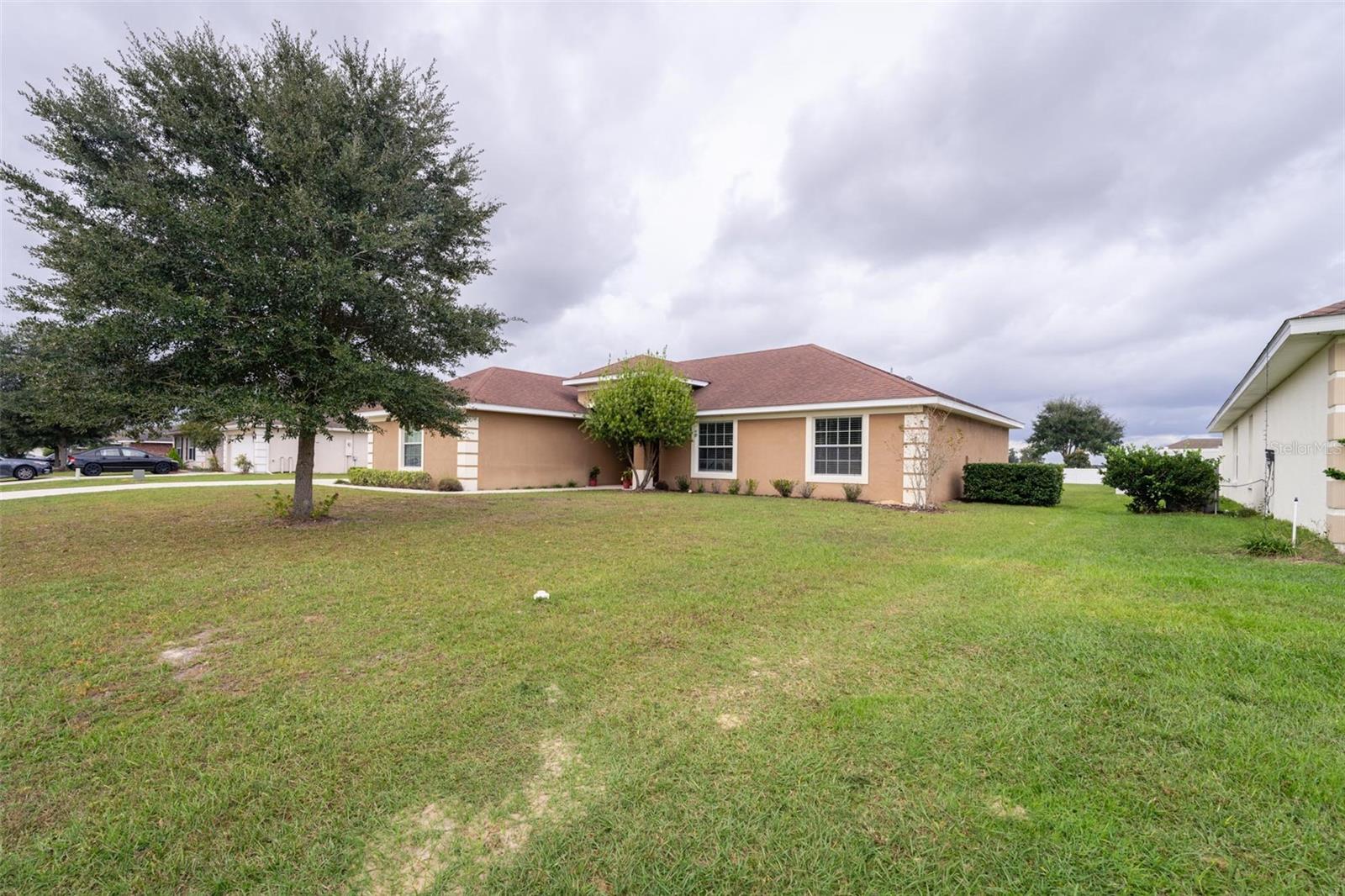 5749 SW 98TH PL