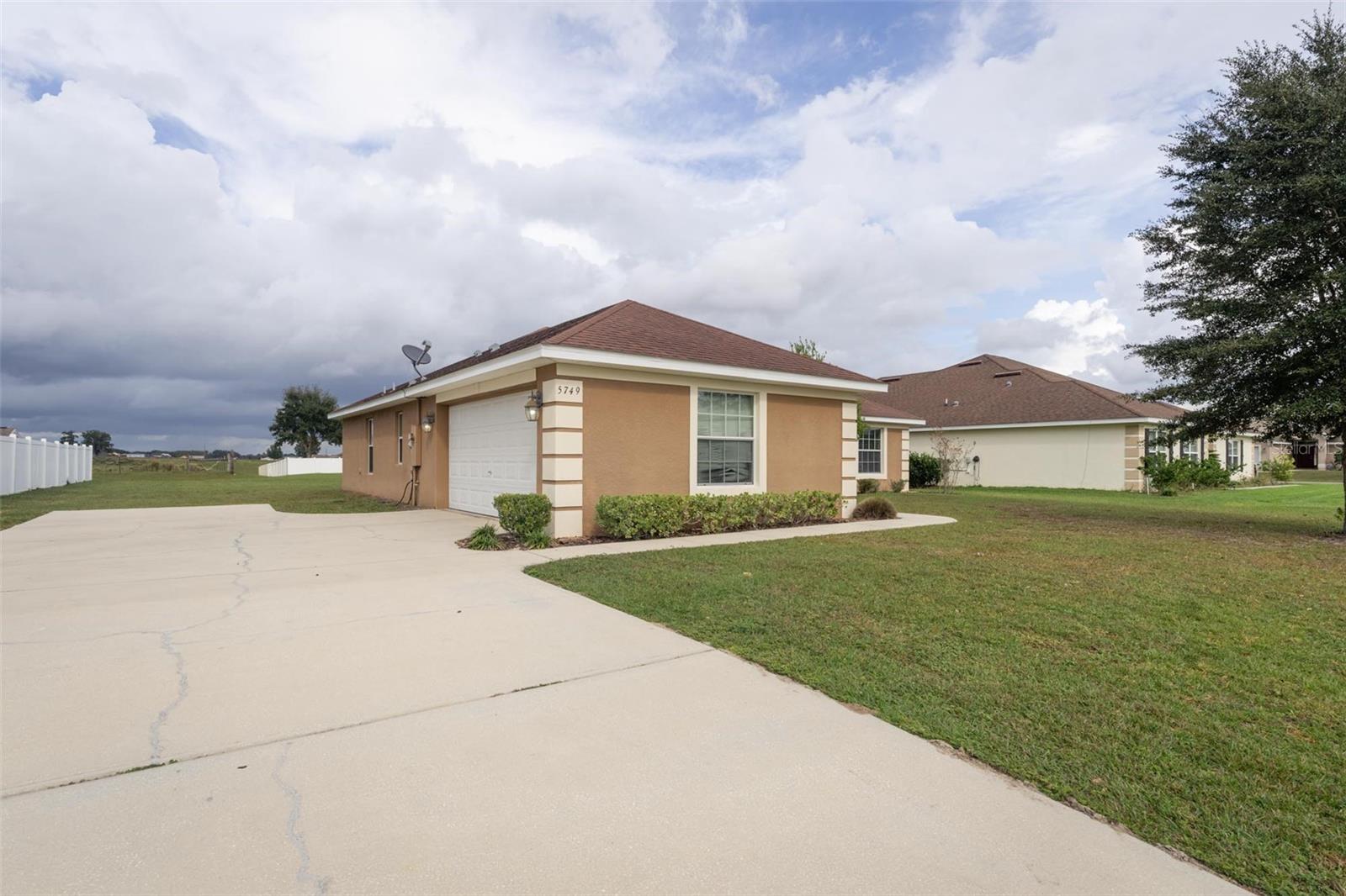 5749 SW 98TH PL