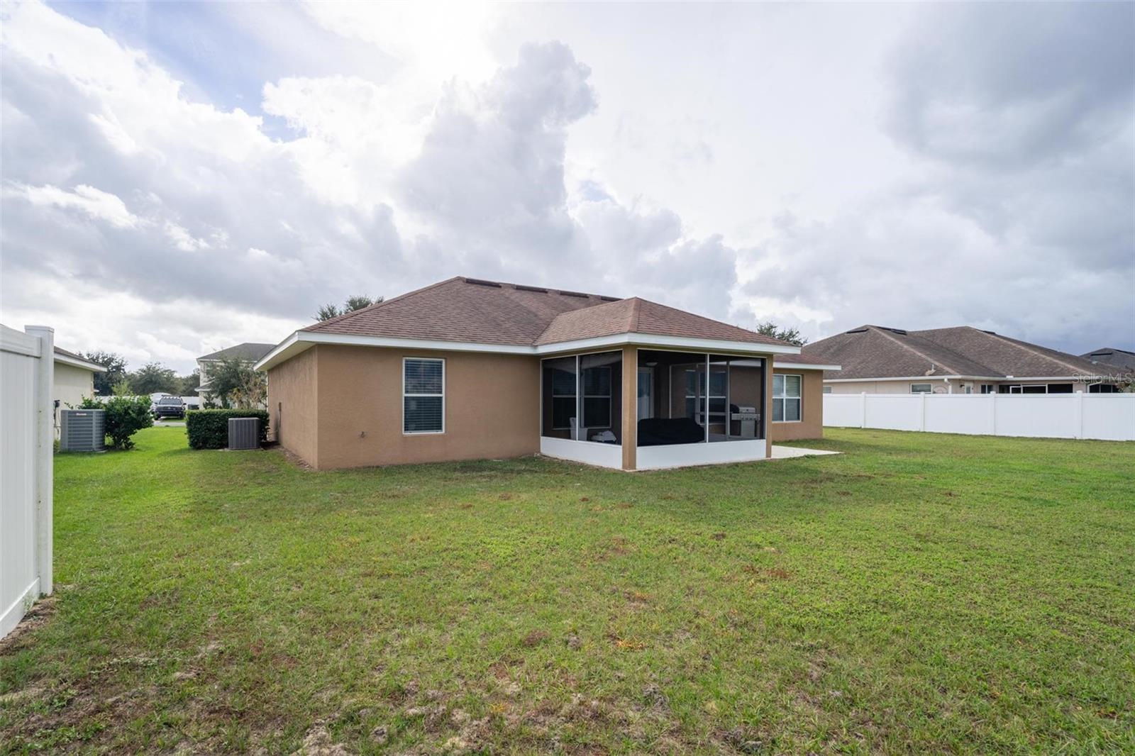 5749 SW 98TH PL