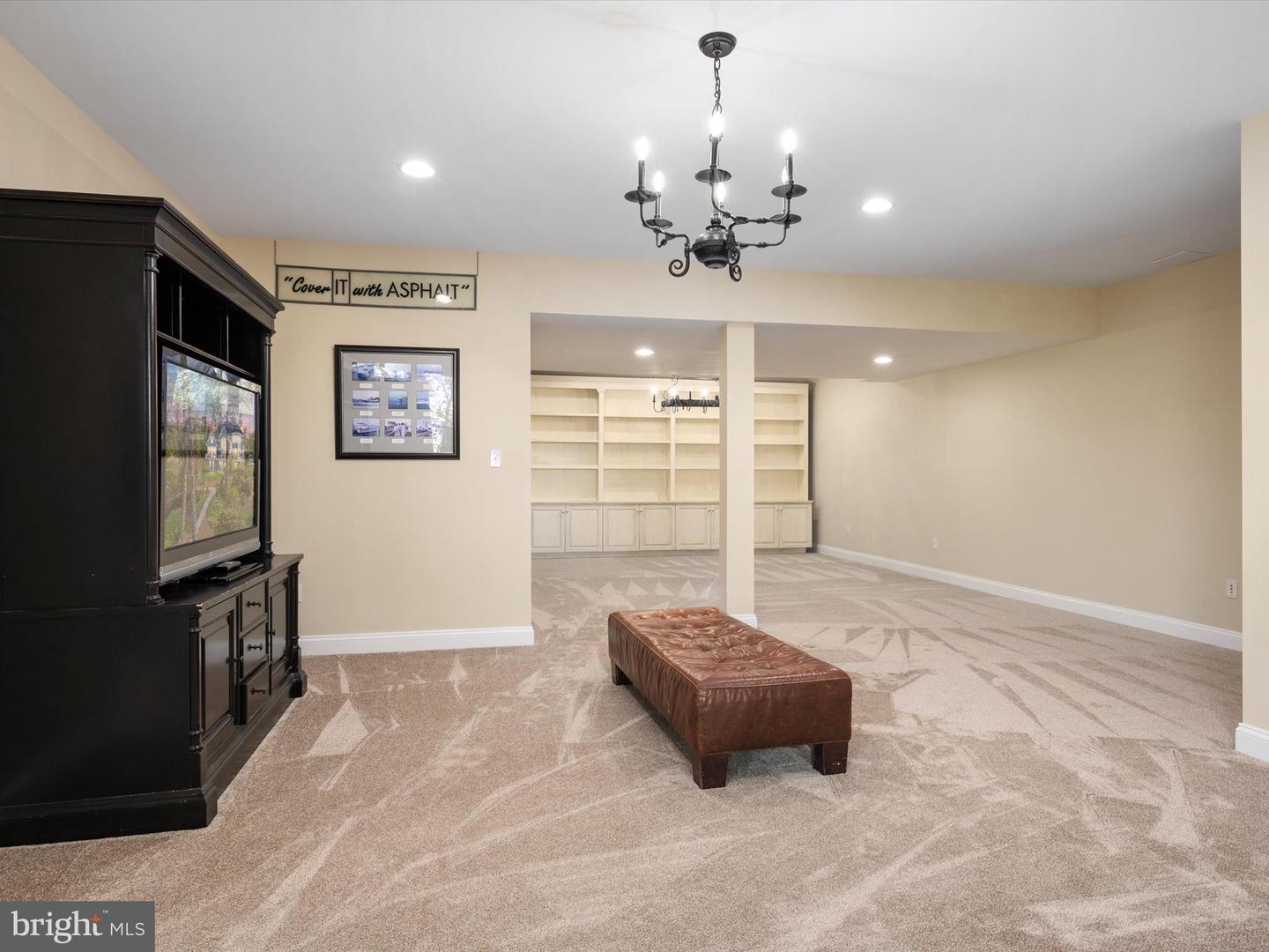 517 Scrimshaw Ln