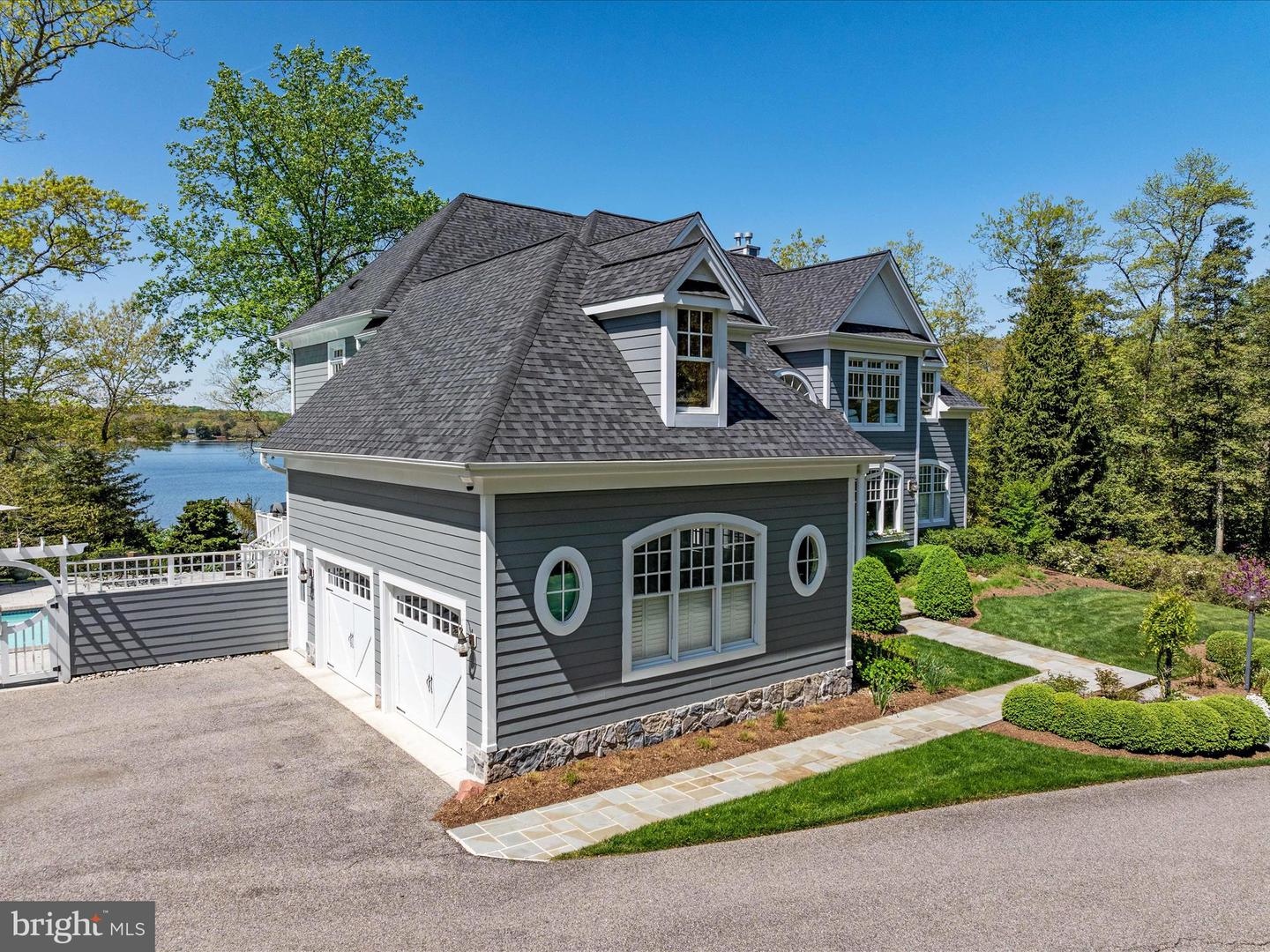 517 Scrimshaw Ln
