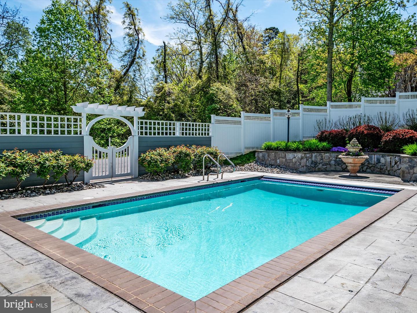 517 Scrimshaw Ln