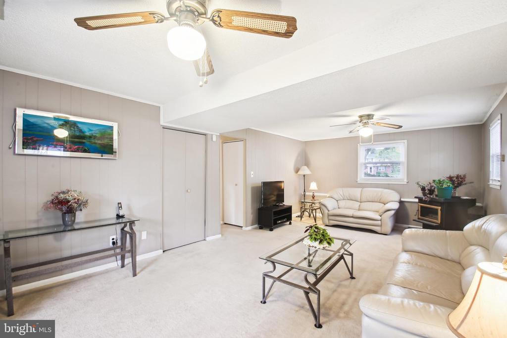 963 Juliet Ln
