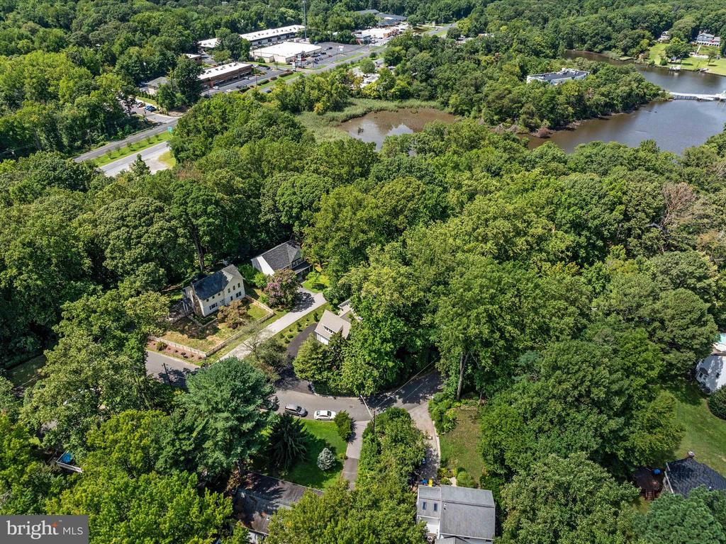 830 Creek View Rd