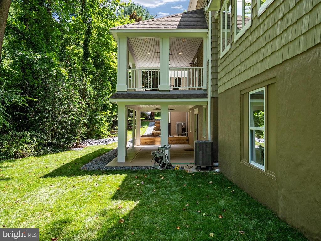 830 Creek View Rd