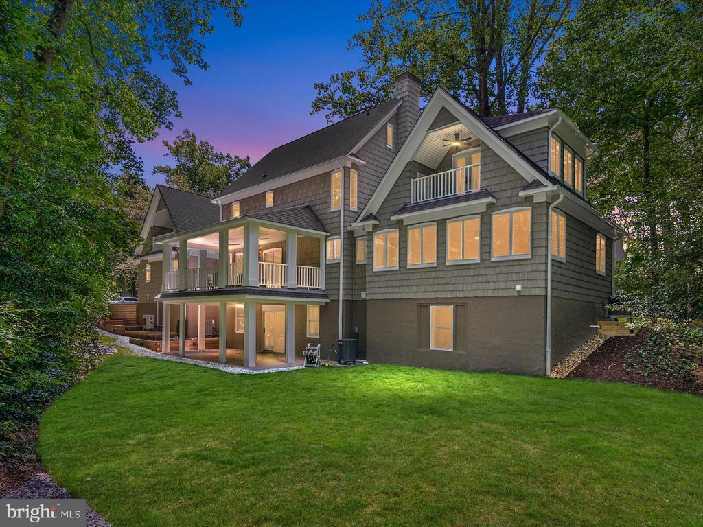 830 Creek View Rd