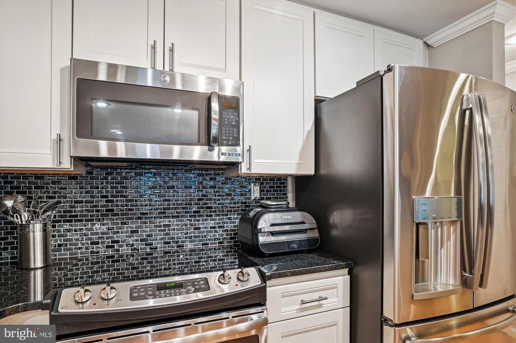 1134 Lake Heron Dr #1a