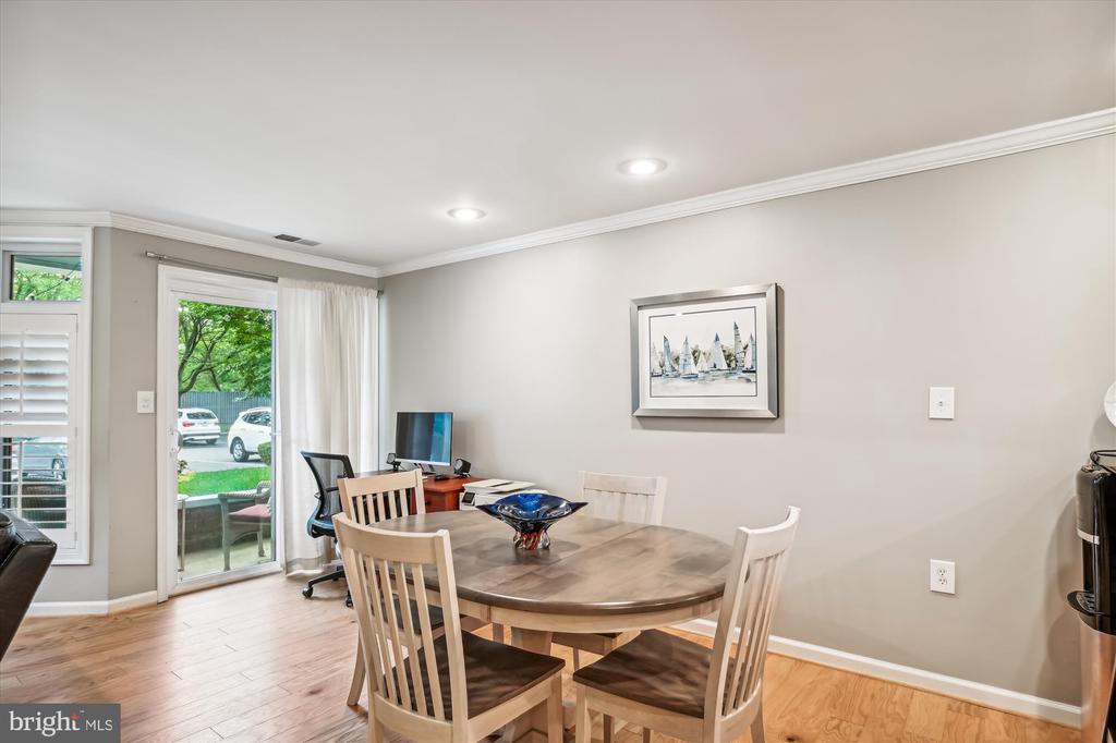 1134 Lake Heron Dr #1a