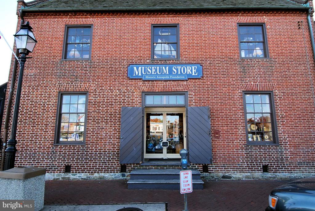 130 MARKET ST