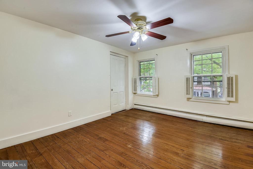 130 MARKET ST