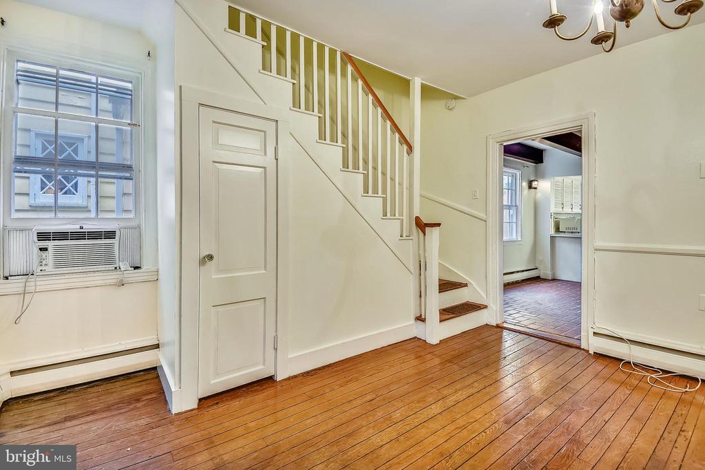130 MARKET ST