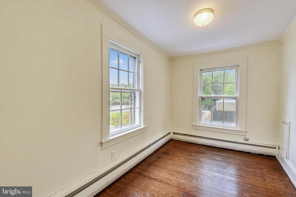 130 MARKET ST